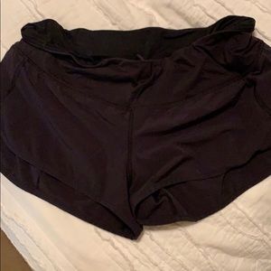 Lululemon 2.5” shorts